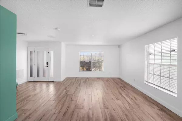 3114 ORCHARD PL, Kissimmee, FL 34743