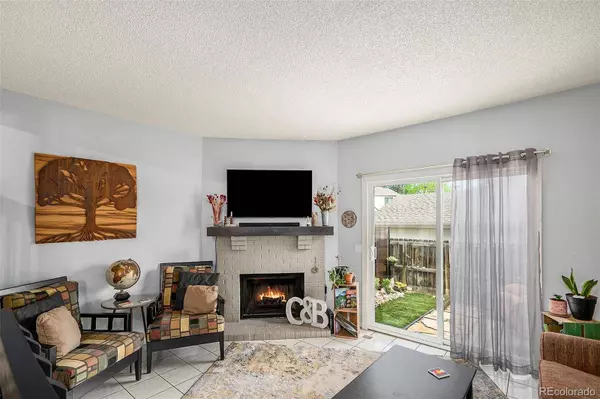 4249 S Mobile CIR #E, Aurora, CO 80013