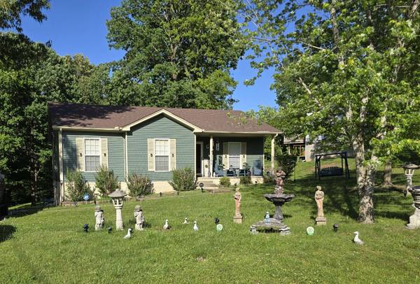 3366 Backridge Rd, Woodlawn, TN 37191