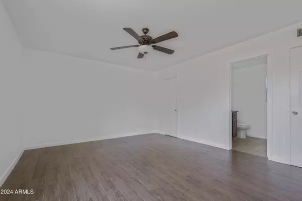 2611 E OBREGON Street, Tempe, AZ 85288