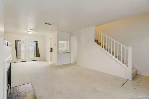 6711 HIGHLAND GRASS, Converse, TX 78109-4631