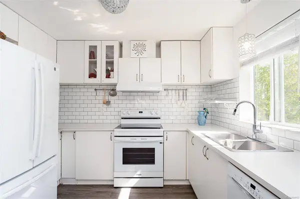 3242 Cowichan Lake Rd #27, Duncan, BC V9L 4B9