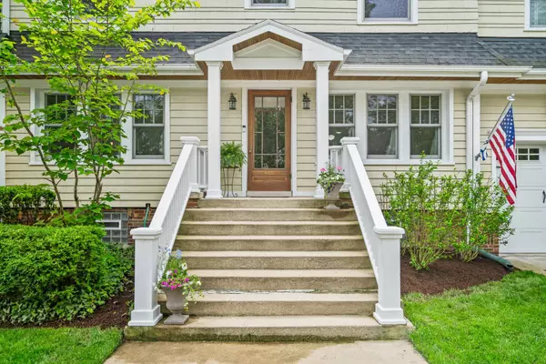 4102 Howard Avenue, Western Springs, IL 60558