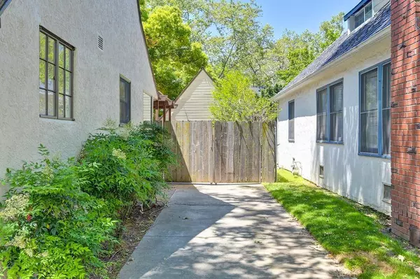 1640 Berkeley WAY, Sacramento, CA 95819