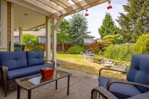 513 Schubert Pl, Ladysmith, BC V9G 2C6