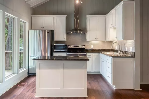 10987 Lakeside Drive, Quinlan, TX 75474