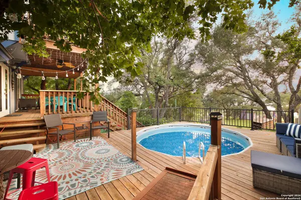 2408 LAKESHORE DR, Canyon Lake, TX 78133-2928