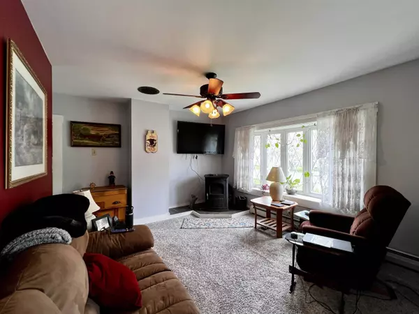 26 Grove ST, Essex Junction, VT 05452