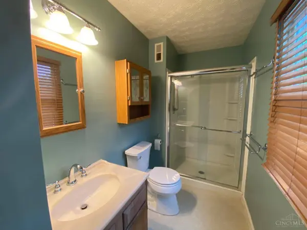 6162 Delcrest Dr, Fairfield, OH 45014