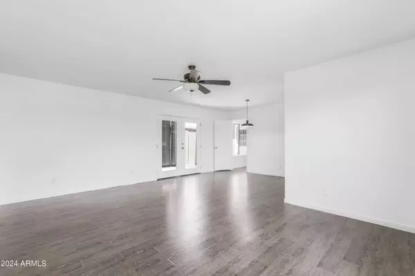 2611 E OBREGON Street, Tempe, AZ 85288