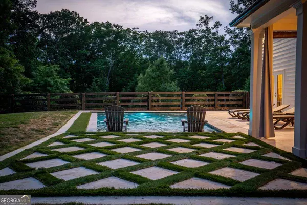 1650 Fox Hill LN, Cumming, GA 30040