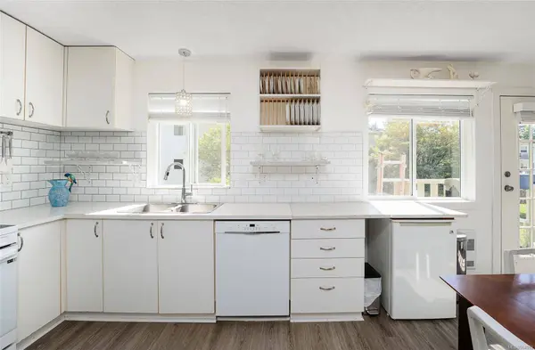 3242 Cowichan Lake Rd #27, Duncan, BC V9L 4B9