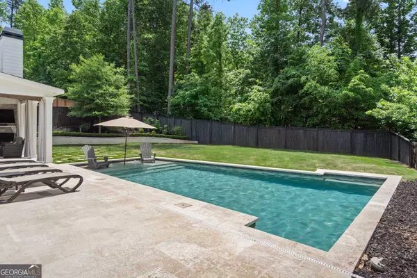 1650 Fox Hill LN, Cumming, GA 30040