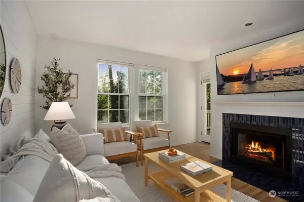 2660 118th AVE SE #102, Bellevue, WA 98005