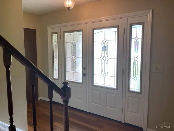 6162 Delcrest Dr, Fairfield, OH 45014