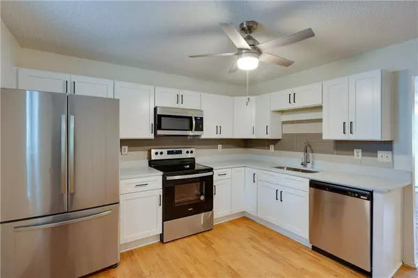 4190 Bowers Pointe DR SW, Lilburn, GA 30047