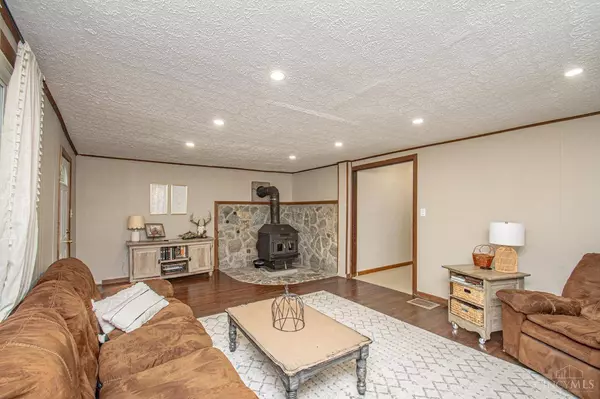 203 S Ada Doty St, Gratis, OH 45330