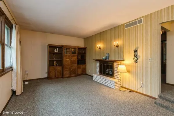 5253 NW 62nd Avenue, Johnston, IA 50131