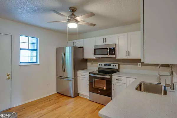 4190 Bowers Pointe DR SW, Lilburn, GA 30047