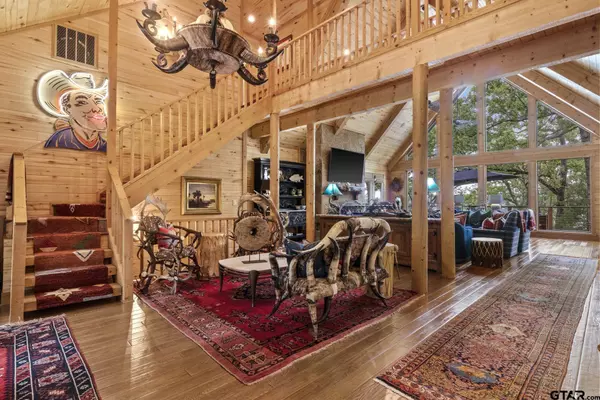 206 Dogwood Point, Winnsboro, TX 75494