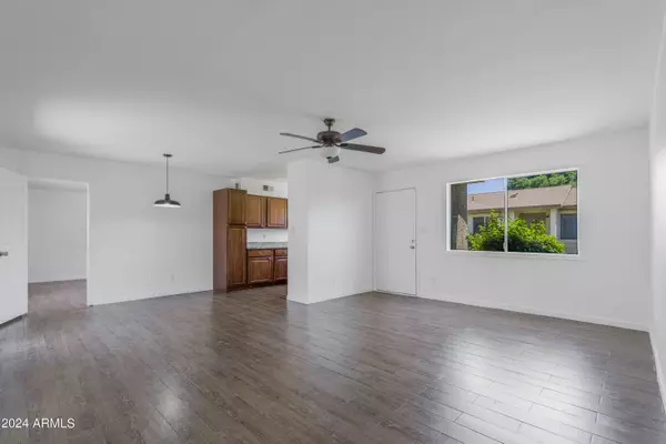 2611 E OBREGON Street, Tempe, AZ 85288