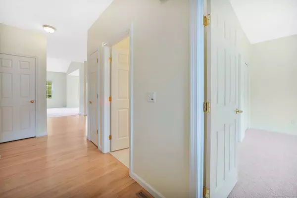 28 Wild Life Trail #28, South Windsor, CT 06074