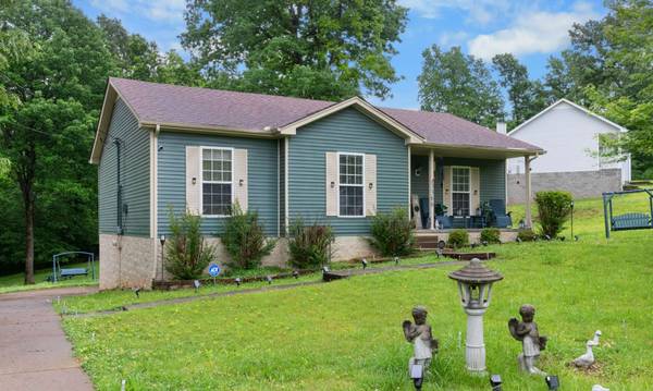 3366 Backridge Rd, Woodlawn, TN 37191