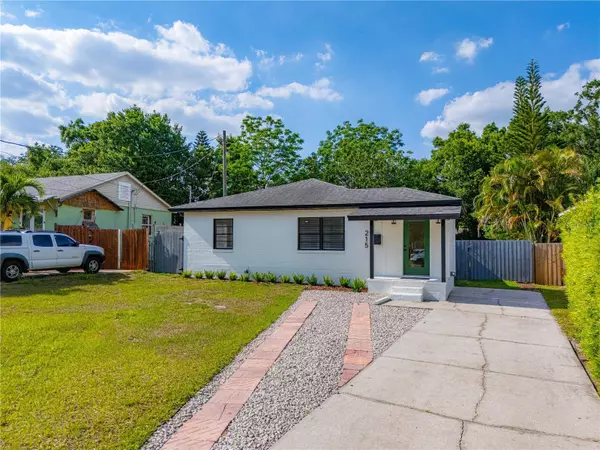 215 E ESTHER ST, Orlando, FL 32806