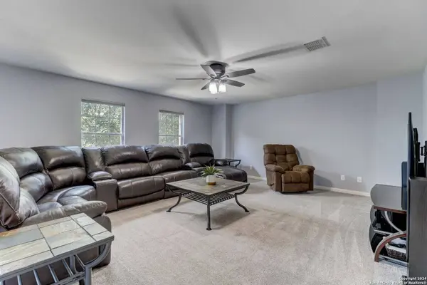 1331 WINSTON CV, San Antonio, TX 78260