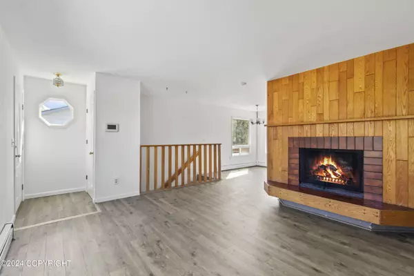 8610 Witherspoon CIR, Anchorage, AK 99504