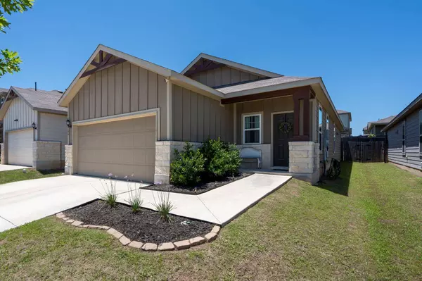 186 Buttonwood DR, Buda, TX 78610