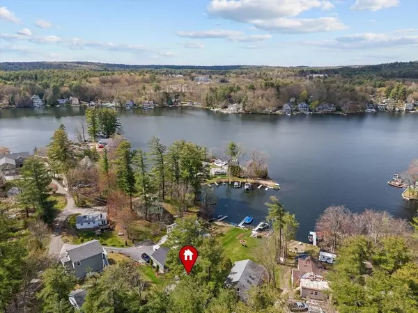 9 Spring St, Windham, NH 03087