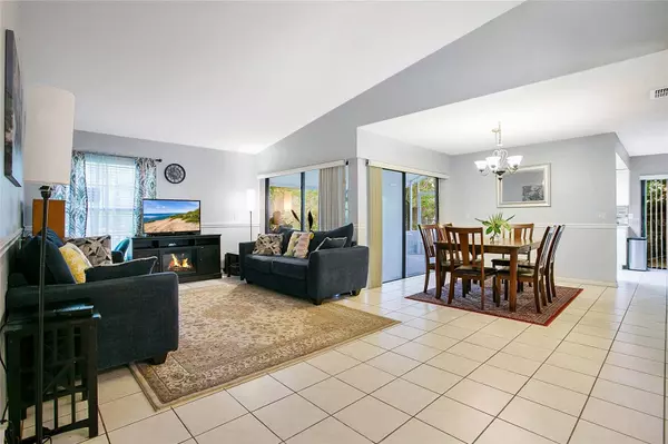 1908 HEATHWOOD DR, Winter Park, FL 32792