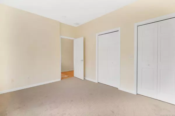 28 Wild Life Trail #28, South Windsor, CT 06074