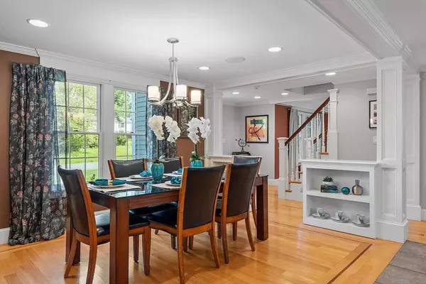 12 Hemlock Rd, Andover, MA 01810