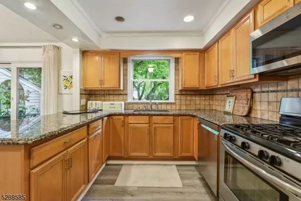 221 S Springfield Ave, Springfield Twp., NJ 07081