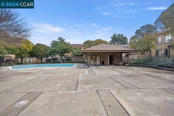 5314 Ridgeview Cir #5, El Sobrante, CA 94803