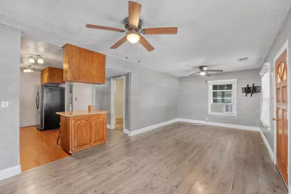 316 W Visalia Road, Exeter, CA 93221