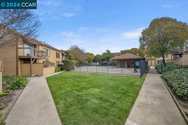 5314 Ridgeview Cir #5, El Sobrante, CA 94803