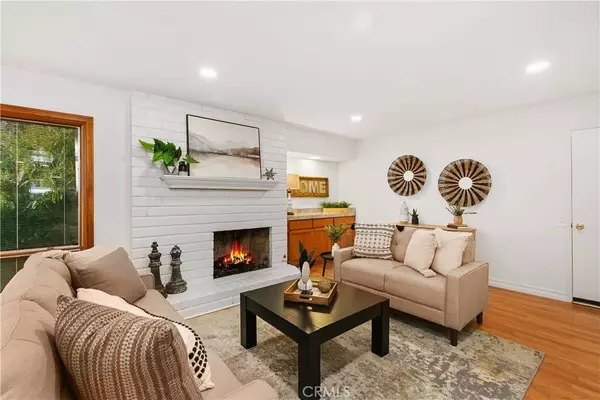 2462 N Shadow Ridge LN, Orange, CA 92867