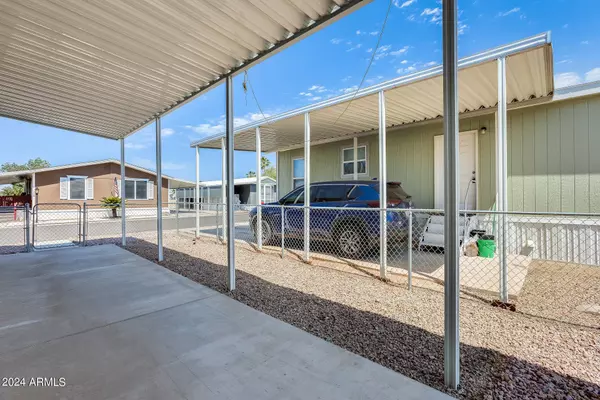 10955 N 79TH Avenue #106, Peoria, AZ 85345