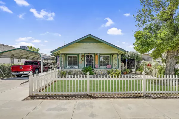 316 W Visalia Road, Exeter, CA 93221