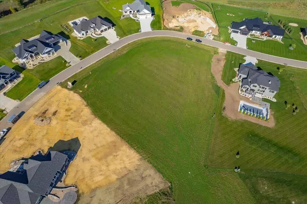6638 Wagners Vineyard Trail, Sun Prairie, WI 53590