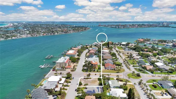 331 8TH AVE N, Tierra Verde, FL 33715