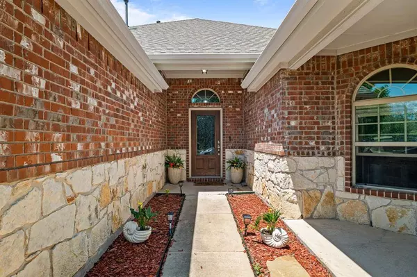 1212 Dripping Springs Lane, Mckinney, TX 75072