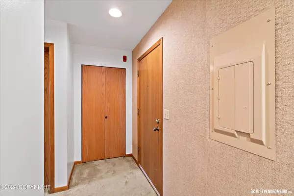 1032 W 11th AVE #203, Anchorage, AK 99501