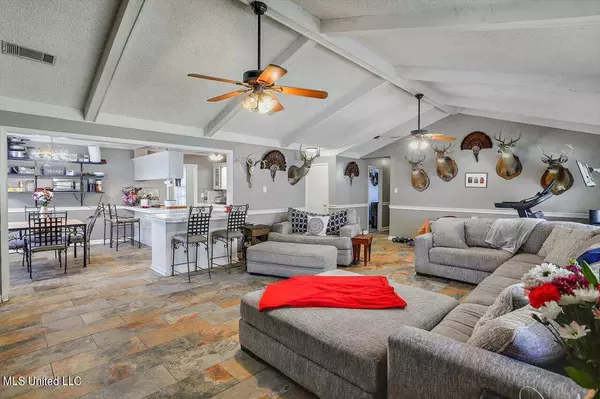 630 Bruin Avenue, Pearl, MS 39208