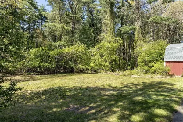 14 Musterfield Lane, Halifax, MA 02338