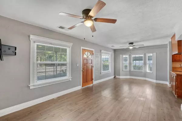 316 W Visalia Road, Exeter, CA 93221