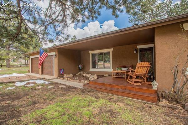 1851 Navajo TRL, Woodland Park, CO 80863